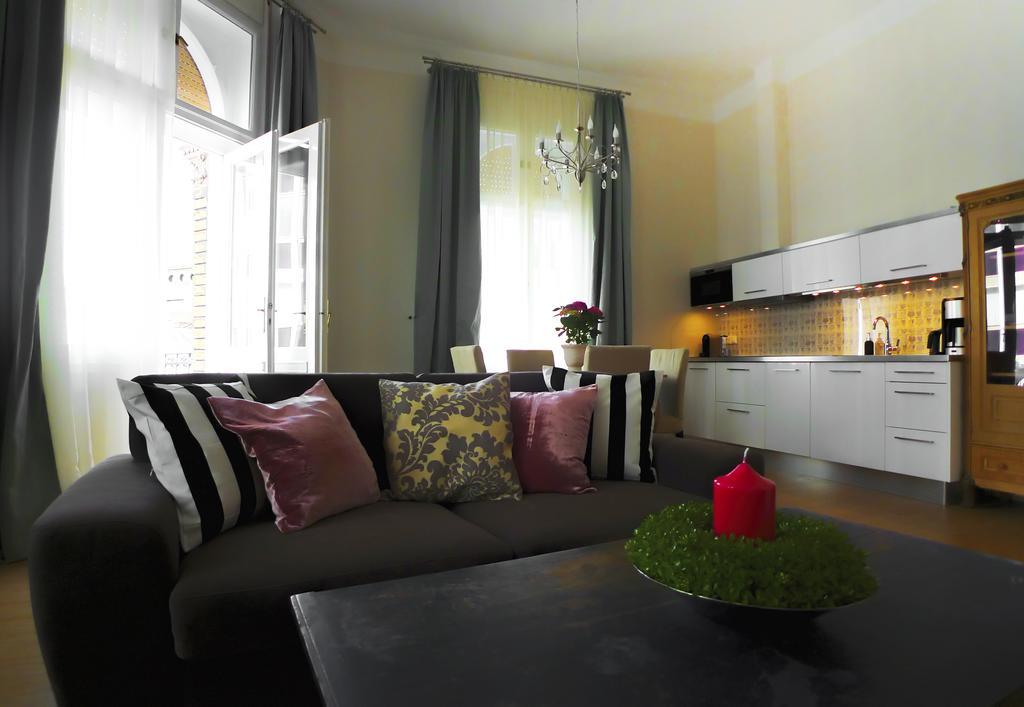 Golden Stars Budapest Apartments Экстерьер фото